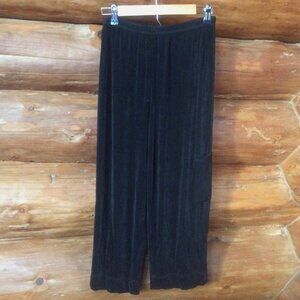 Chico's Travelers Black Wide Leg High Rise Cargo Liquid Crop Pants Size 2-Large